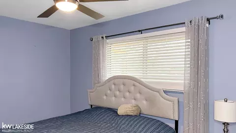 Bedroom - 3615 Bicsak, Warren, MI 48092 photo 4 of 5