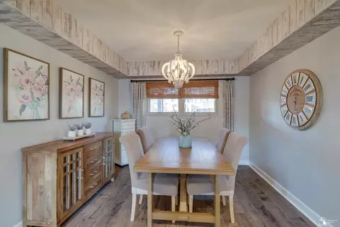Dining - 7558 Apache Trl, Temperance, MI 48182 photo 1 of 2