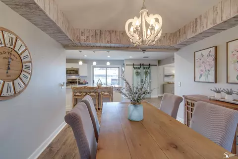 Dining - 7558 Apache Trl, Temperance, MI 48182 photo 2 of 2