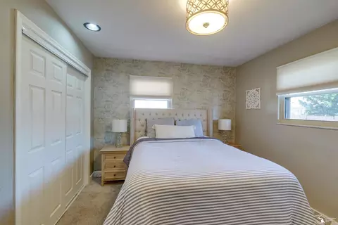 Bedroom - 7558 Apache Trl, Temperance, MI 48182 photo 1 of 7