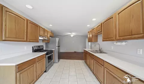 Entry Way - 106 N Talbot, Addison, MI 49220 photo 1 of 2