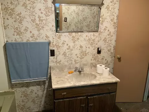Bath - 11620 Maple, Birch Run, MI 48415 photo 2 of 2
