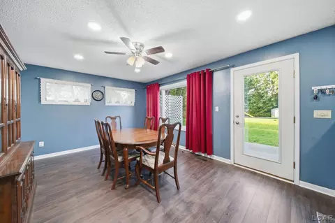 Dining - 506 E Logan, Tecumseh, MI 49286 photo 2 of 3