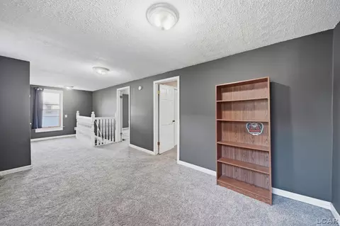 Entry Way - 506 E Logan, Tecumseh, MI 49286 photo 2 of 3