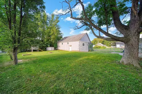 Exterior - 506 E Logan, Tecumseh, MI 49286 photo 8 of 15