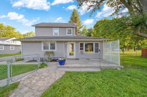 Exterior - 506 E Logan, Tecumseh, MI 49286 photo 6 of 15