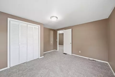 Bedroom - 506 E Logan, Tecumseh, MI 49286 photo 4 of 4