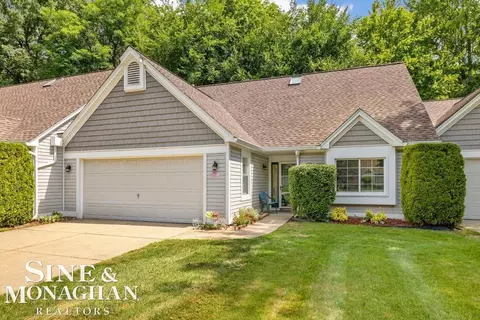 6798 Fox, Waterford, MI 48327