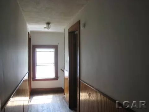 Entry Way - 524 Ormsby, Adrian, MI 49221 photo 4 of 4