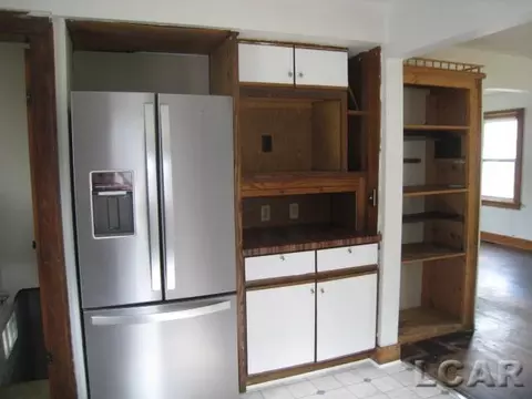Kitchen - 524 Ormsby, Adrian, MI 49221 photo 2 of 6