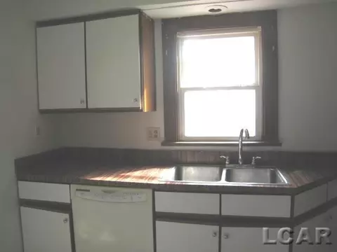 Kitchen - 524 Ormsby, Adrian, MI 49221 photo 5 of 6