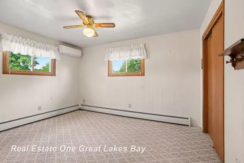 Bedroom - 3822 Worth, Pinconning, MI 48650 photo 3 of 4