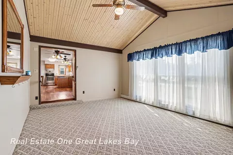 Living - 3822 Worth, Pinconning, MI 48650 photo 3 of 3
