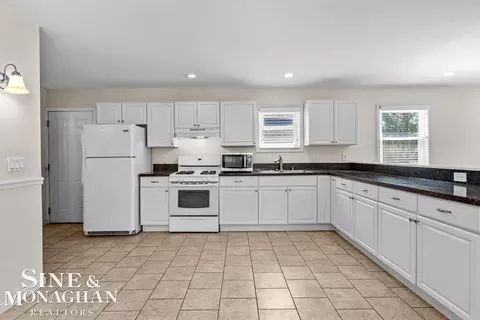 Kitchen - 408 Conley, Algonac, MI 48001 photo 2 of 3