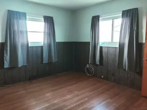 Bedroom - 8044 E Weston, Blissfield, MI 49228 photo 1 of 2