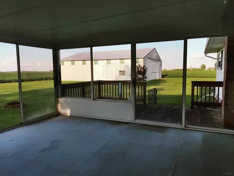 Exterior - 8044 E Weston, Blissfield, MI 49228 photo 3 of 3