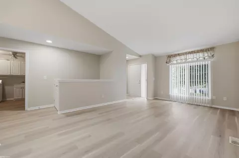 Living - 46201 Bentley, Macomb, MI 48044 photo 1 of 3
