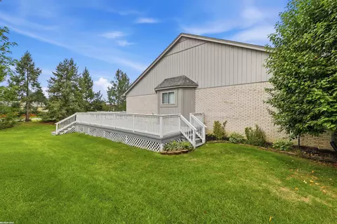 Exterior - 46201 Bentley, Macomb, MI 48044 photo 3 of 8