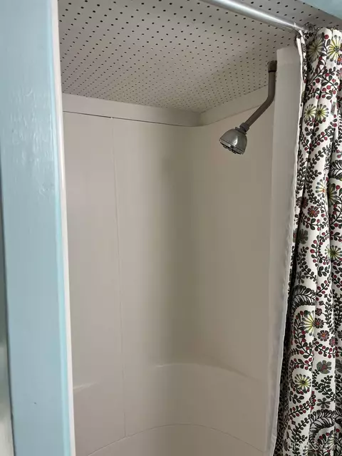 Bath - 1114 N Second, Ishpeming, MI 49849 photo 4 of 6