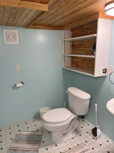 Bath - 1114 N Second, Ishpeming, MI 49849 photo 3 of 6