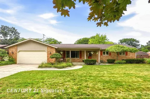 4331 Hilray, Saginaw, MI 48638