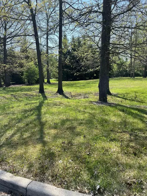 1 Golfside #4, Saint Clair, MI 48079 photo 2