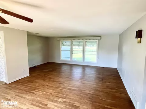 Living - 626 S Mckinley, Flushing, MI 48433 photo 2 of 4