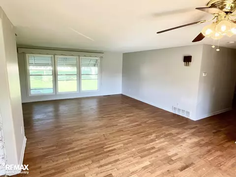 Living - 626 S Mckinley, Flushing, MI 48433 photo 1 of 4