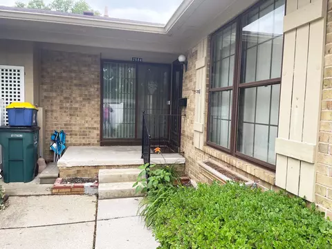2684 Roundtree, Troy, MI 48083 photo 5