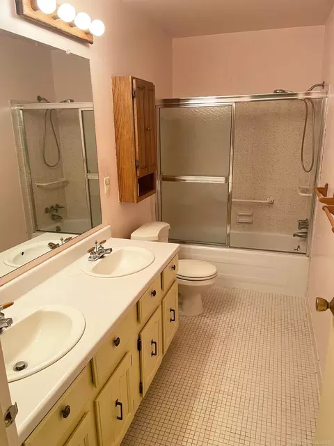 2684 Roundtree, Troy, MI 48083 photo 13