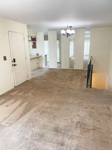 2684 Roundtree, Troy, MI 48083 photo 8