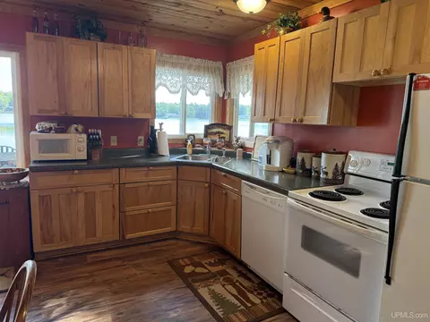 n3820 Hayward Road, Munising, MI 49862 photo 3