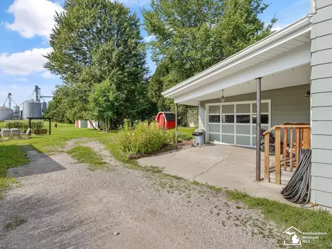 Exterior - 1349 W Samaria, Temperance, MI 48182 photo 8 of 9