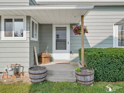 Exterior - 1349 W Samaria, Temperance, MI 48182 photo 3 of 9