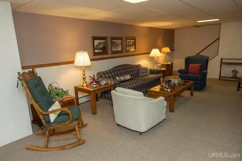 Living - 1705 Ellsworth, Ishpeming, MI 49849 photo 6 of 8