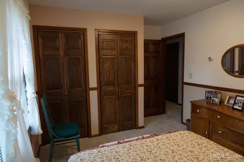Bedroom - 1705 Ellsworth, Ishpeming, MI 49849 photo 4 of 7