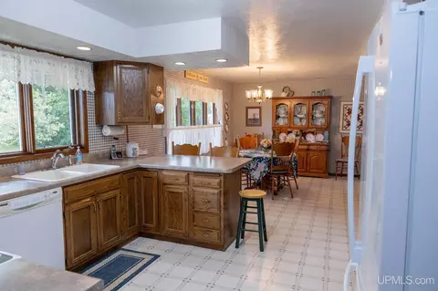 Kitchen - 1705 Ellsworth, Ishpeming, MI 49849 photo 3 of 5