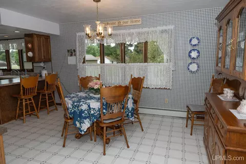 Dining - 1705 Ellsworth, Ishpeming, MI 49849 photo 1 of 2