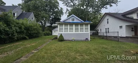1065 Boston, Waterford, MI 48328