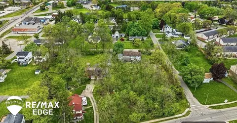 329 Reid, Grand Blanc, MI 48439