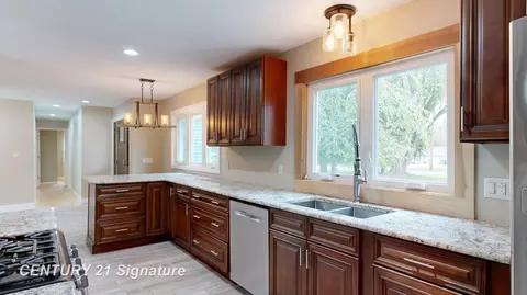 Kitchen - 541 Warren, Flushing, MI 48433 photo 3 of 3