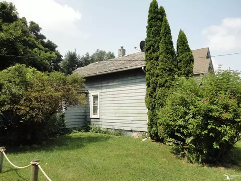 902 Elm, Monroe, MI 48162 photo 7
