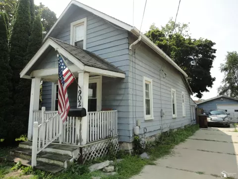 902 Elm, Monroe, MI 48162 photo 4