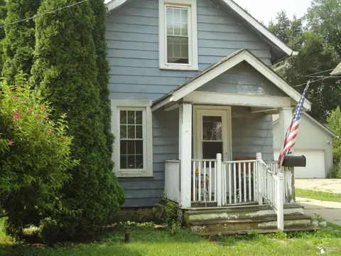 902 Elm, Monroe, MI 48162 photo 2