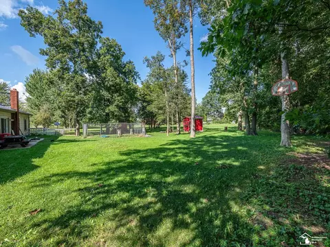Exterior - 8945 S Custer, Monroe, MI 48161 photo 9 of 12
