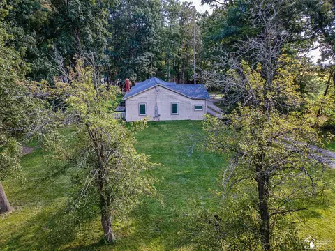 Exterior - 8945 S Custer, Monroe, MI 48161 photo 12 of 12