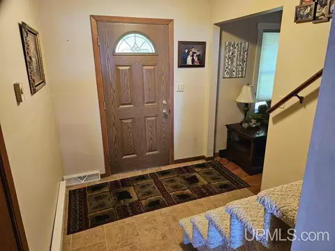 Entry Way - 12994 State Hwy M64, Marenisco, MI 49947 photo 1 of 1