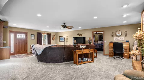 Living - 3715 1375, Escanaba, MI 49829 photo 3 of 3