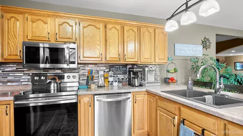 Kitchen - 3715 1375, Escanaba, MI 49829 photo 2 of 3