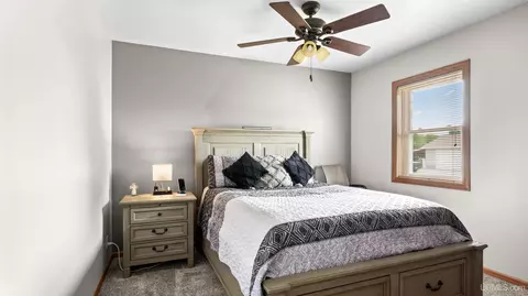 Bedroom - 3715 1375, Escanaba, MI 49829 photo 2 of 2